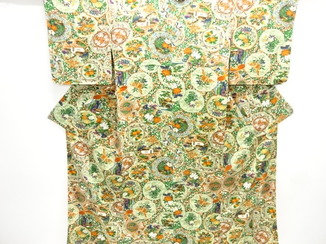 縮緬地絵皿に花鳥模様小紋着物